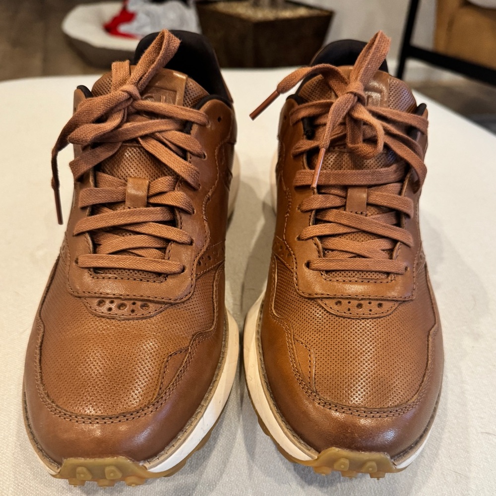 Used Men's GrandPrø Ashland Sneakers in Brown. Size 9.5